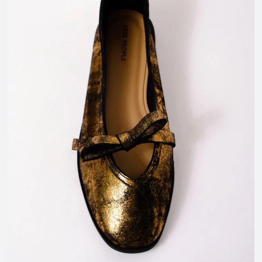 Free People Mania Bow Flats Broze Age Metallic Size 7 NWOT - Picture 4 of 7